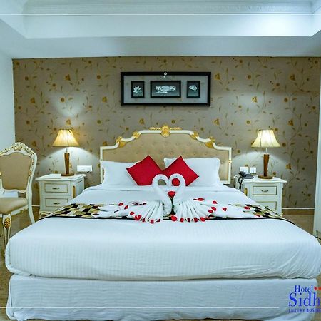 Hotel Sidhartha Chalakudy Kizhake Chālakudi Exterior foto