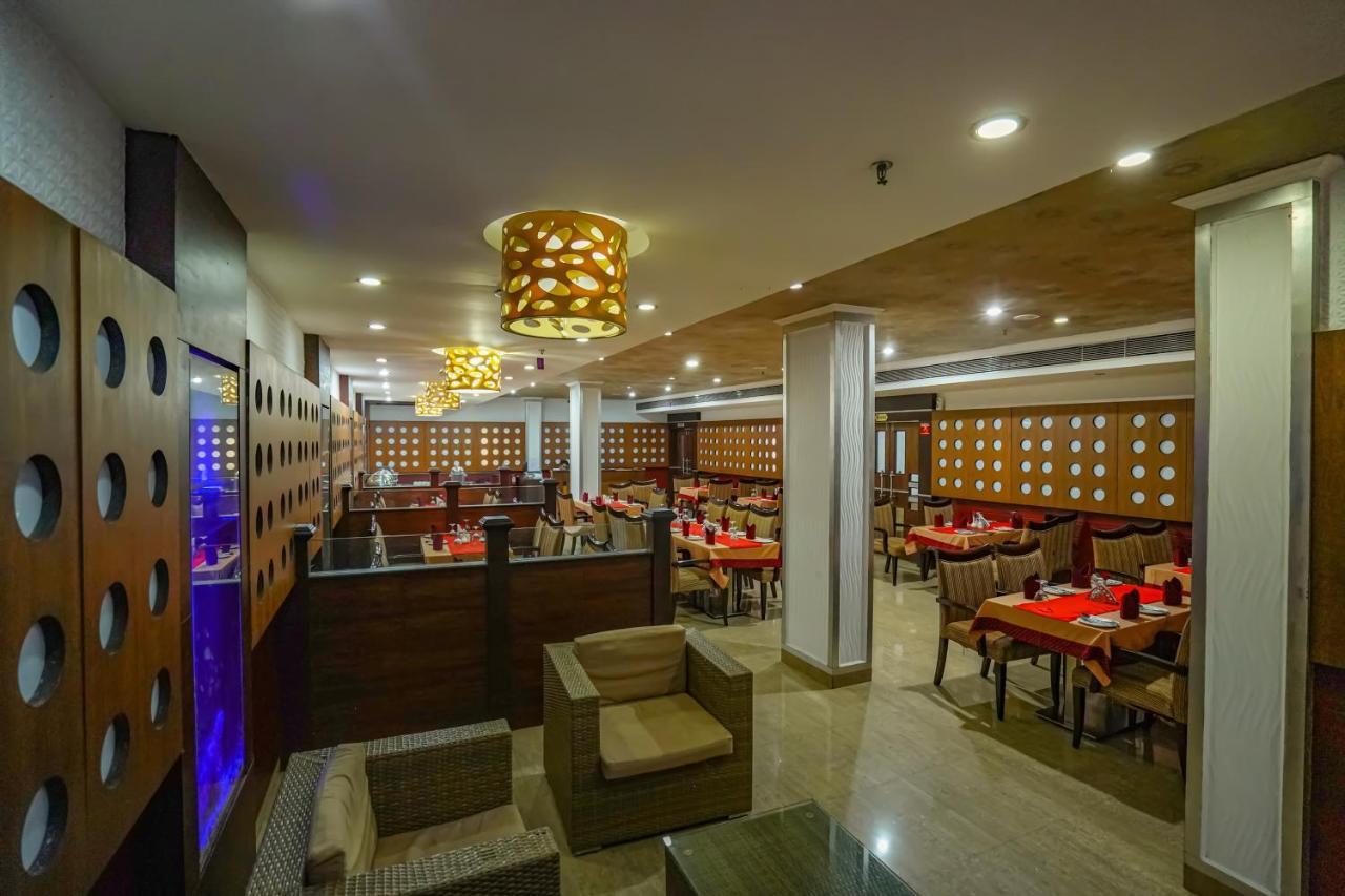 Hotel Sidhartha Chalakudy Kizhake Chālakudi Exterior foto